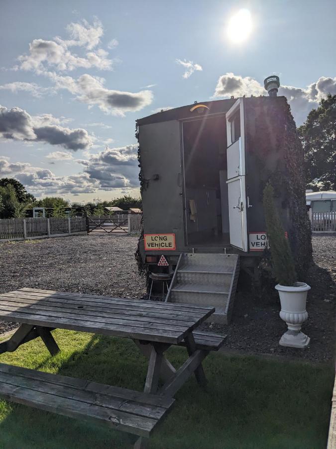 Campsite Military Shepherd Hut *